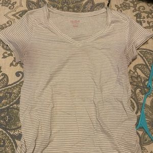 Maternity T shirt medium